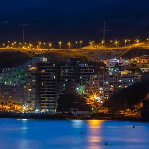  Apartamento Coqueto En El Puerto Deportivo De España