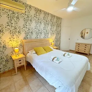  Apartamento 797 Rentals- Precioso Piso Con Vistas Al Jardin En Benalbeach España