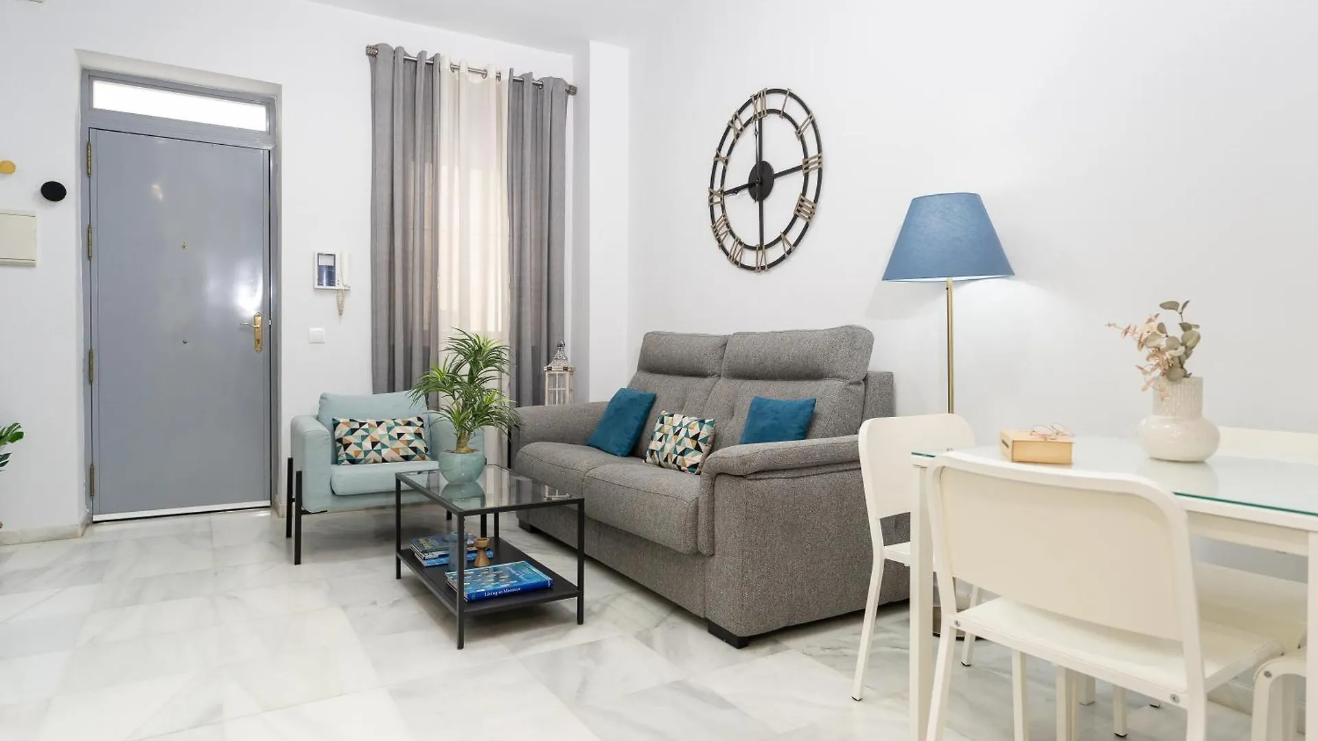 Apartamento Triana Deluxe Con Patio Privado 塞维利亚 0*,  西班牙