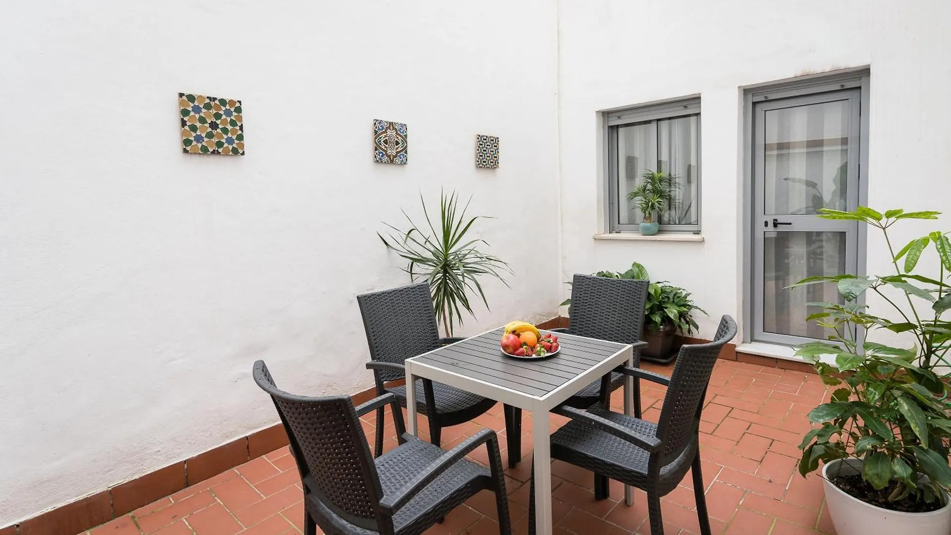 公寓 Apartamento Triana Deluxe Con Patio Privado 塞维利亚