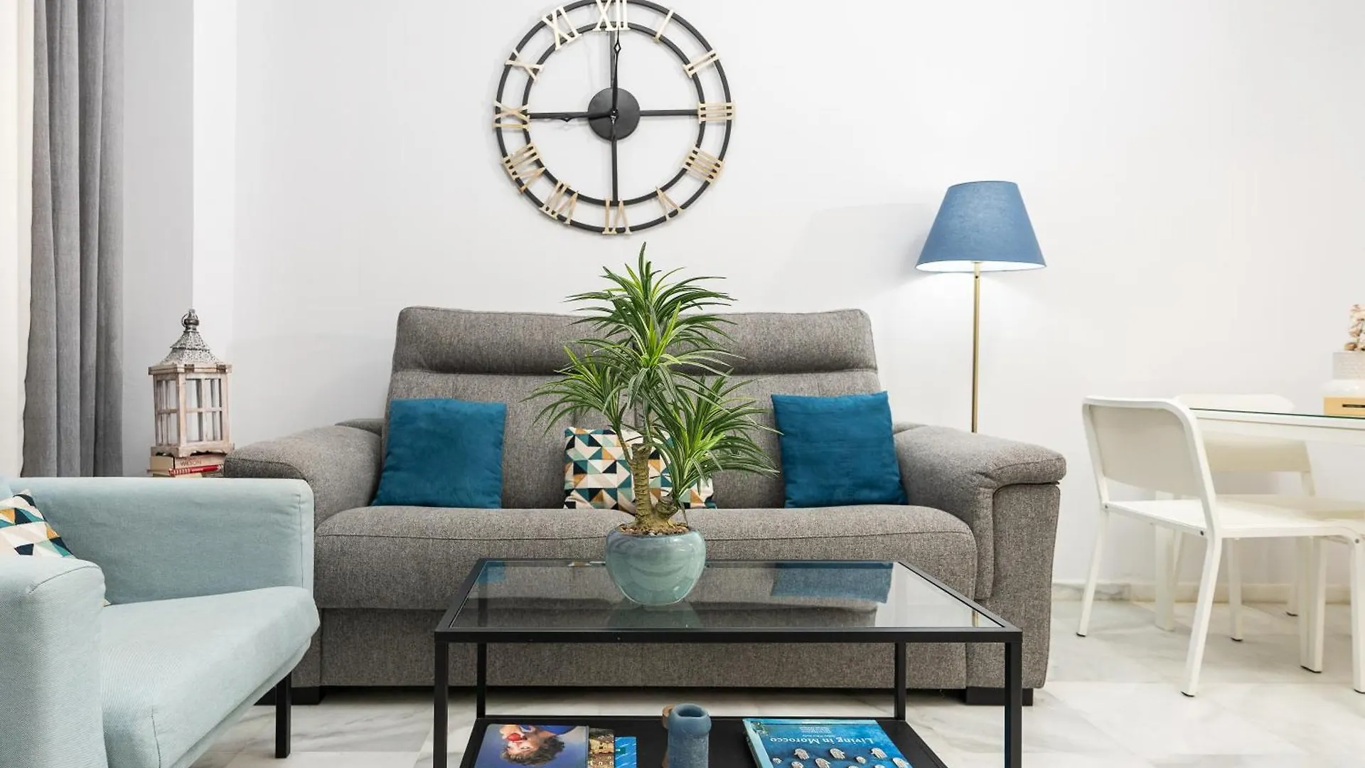 公寓 Apartamento Triana Deluxe Con Patio Privado 塞维利亚